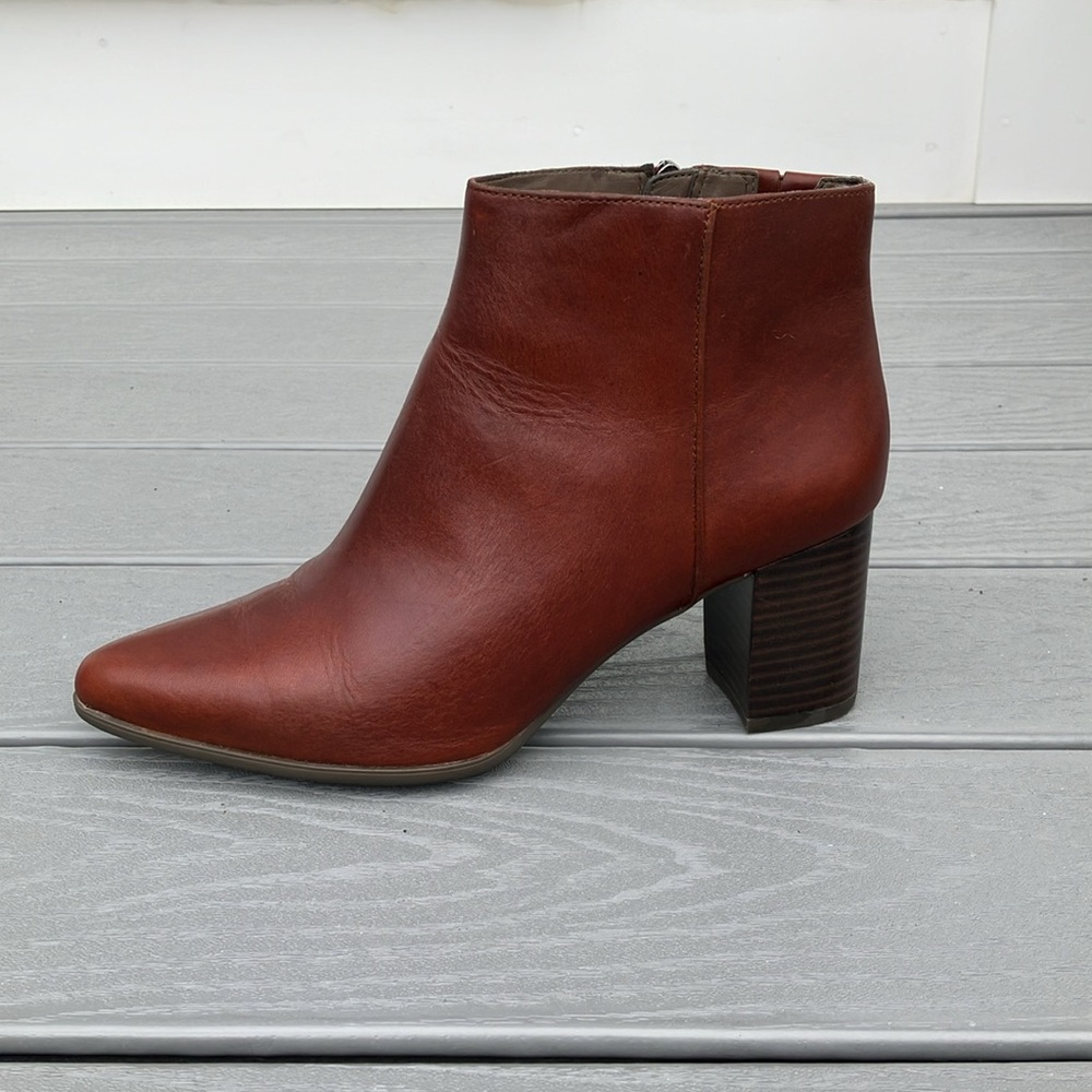 Rockport Women’s Lynix Brown Leather Total Motion Bootie Brown Size 8.5